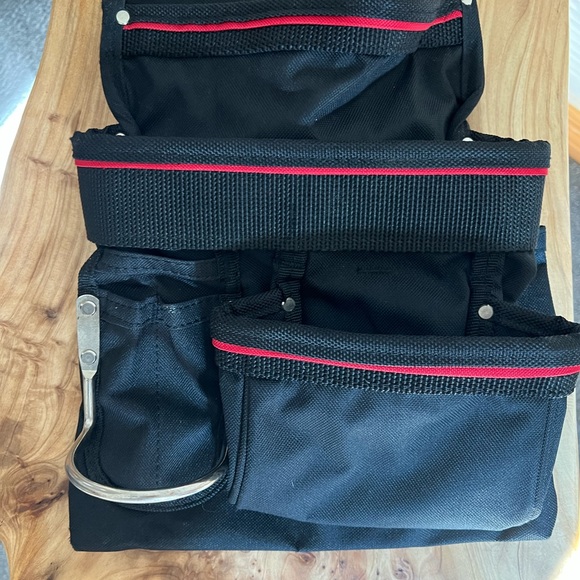 McGuire-Nicholas Nylon 3-pocket Belted Tool Pouch w/ Hammer Holder NWOT - Picture 3 of 7